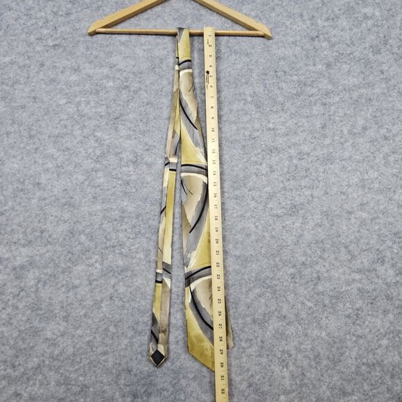 Jerry J. Garcia Necktie Poet Absorbs War Limited Edition Collection 45 100% Silk - Picture 6 of 8